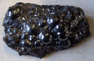 Mineral-pyrolusite-manganese-black
