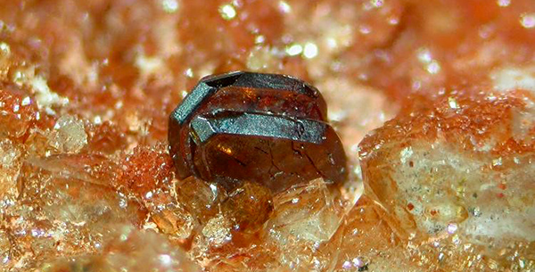 bismuth-vanadate-yellow-mineral-Pucherite-timeline